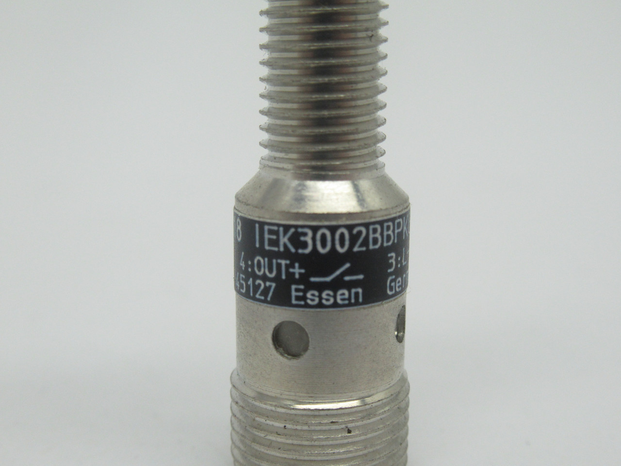 IFM IE5318 IEK3002BBPKG/US Inductive Proximity Sensor 10-30VDC 100mA 2mm USED