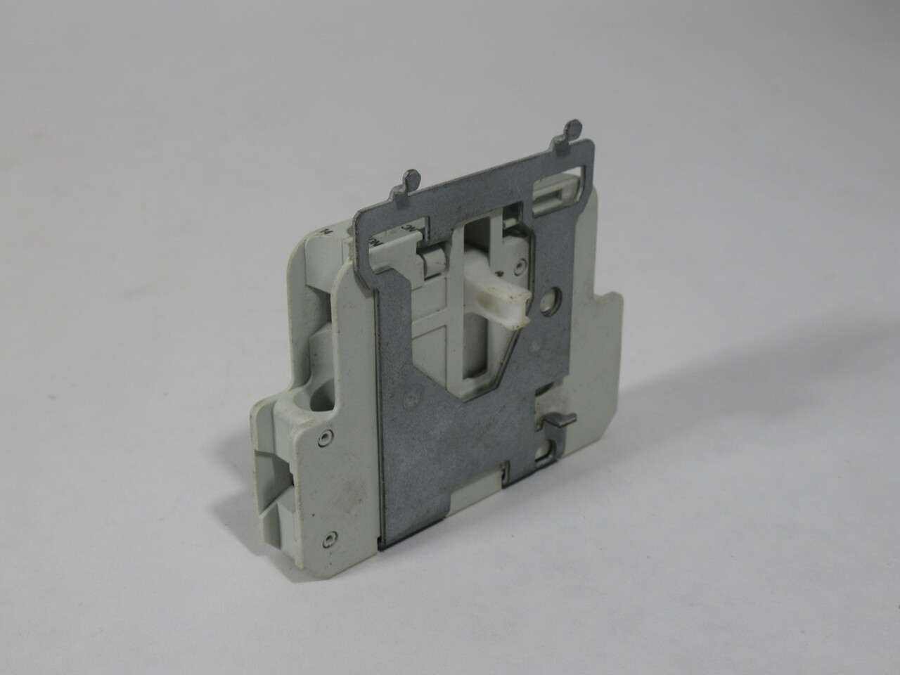 Siemens 3TX4011-8A Auxiliary Contact Block with Bracket 1NO 1NC USED