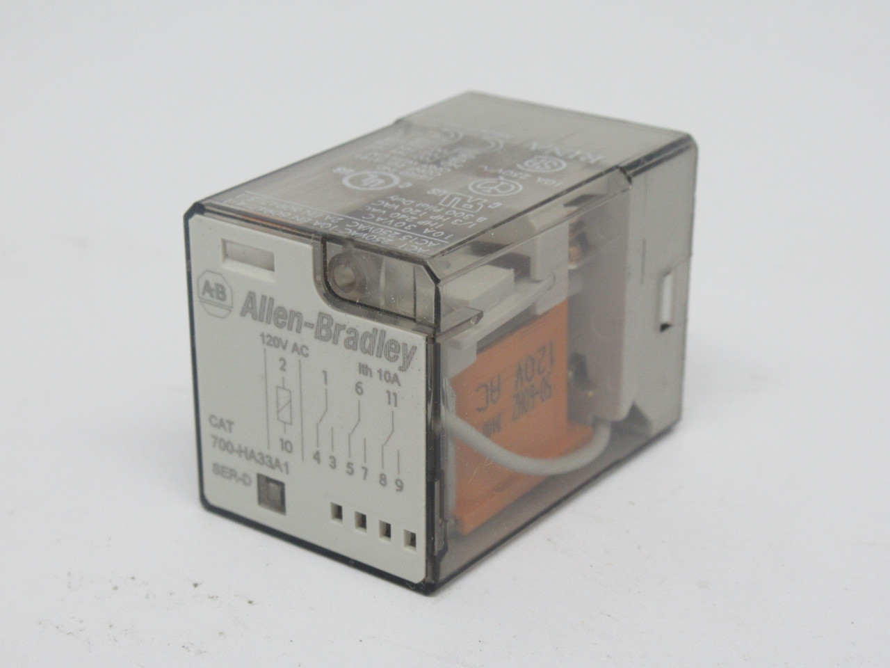 Allen-Bradley 700-HA33A1 Plug-In Relay Ser. D 120VAC 50/60Hz *DAMAGED BOX* NEW