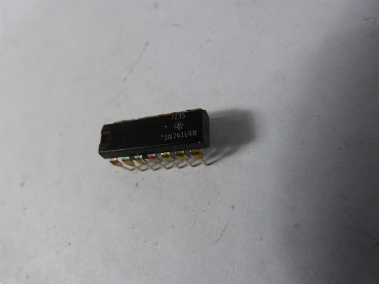 Texas Instruments SN74164N Plastic Dipped 14 Pin Integrated Circuit USED