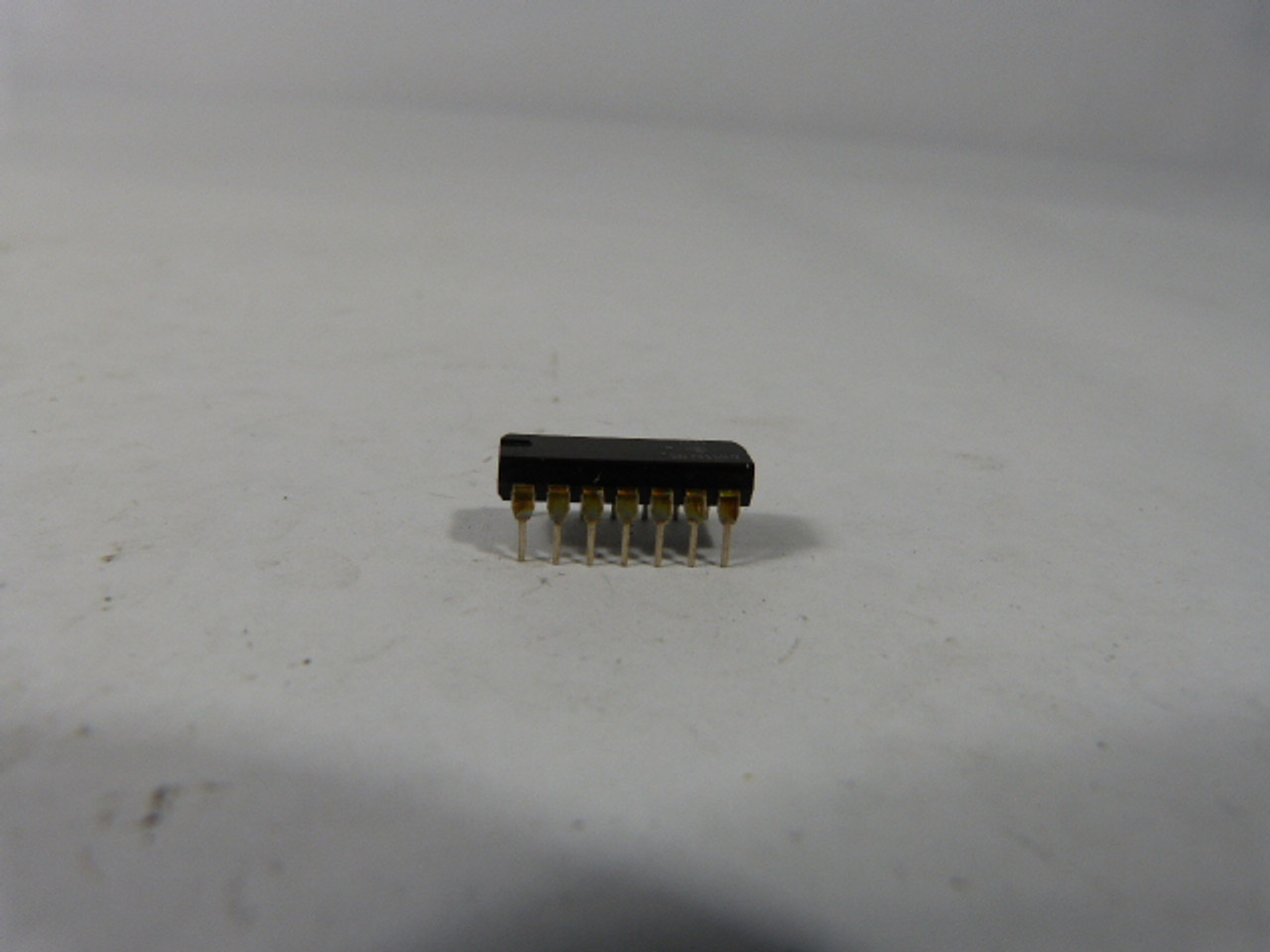 Texas Instruments SN74164N Plastic Dipped 14 Pin Integrated Circuit USED