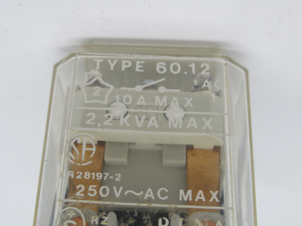 IMO 60.12 Plug In Relay 24VDC 10A 8-Pin USED