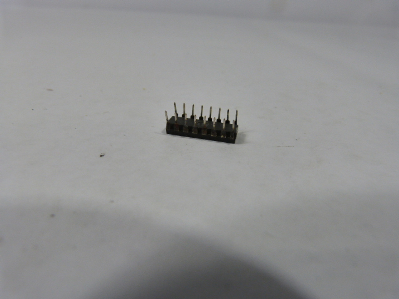 Texas Instruments SN7442AN Plastic Dipped 14 Pin Integrated Circuit USED