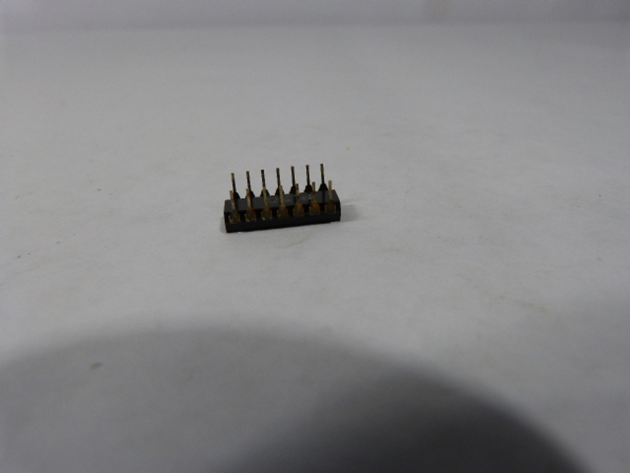 Texas Instruments SN74L30N Plastic Dipped 14 Pin Integrated Circuit USED