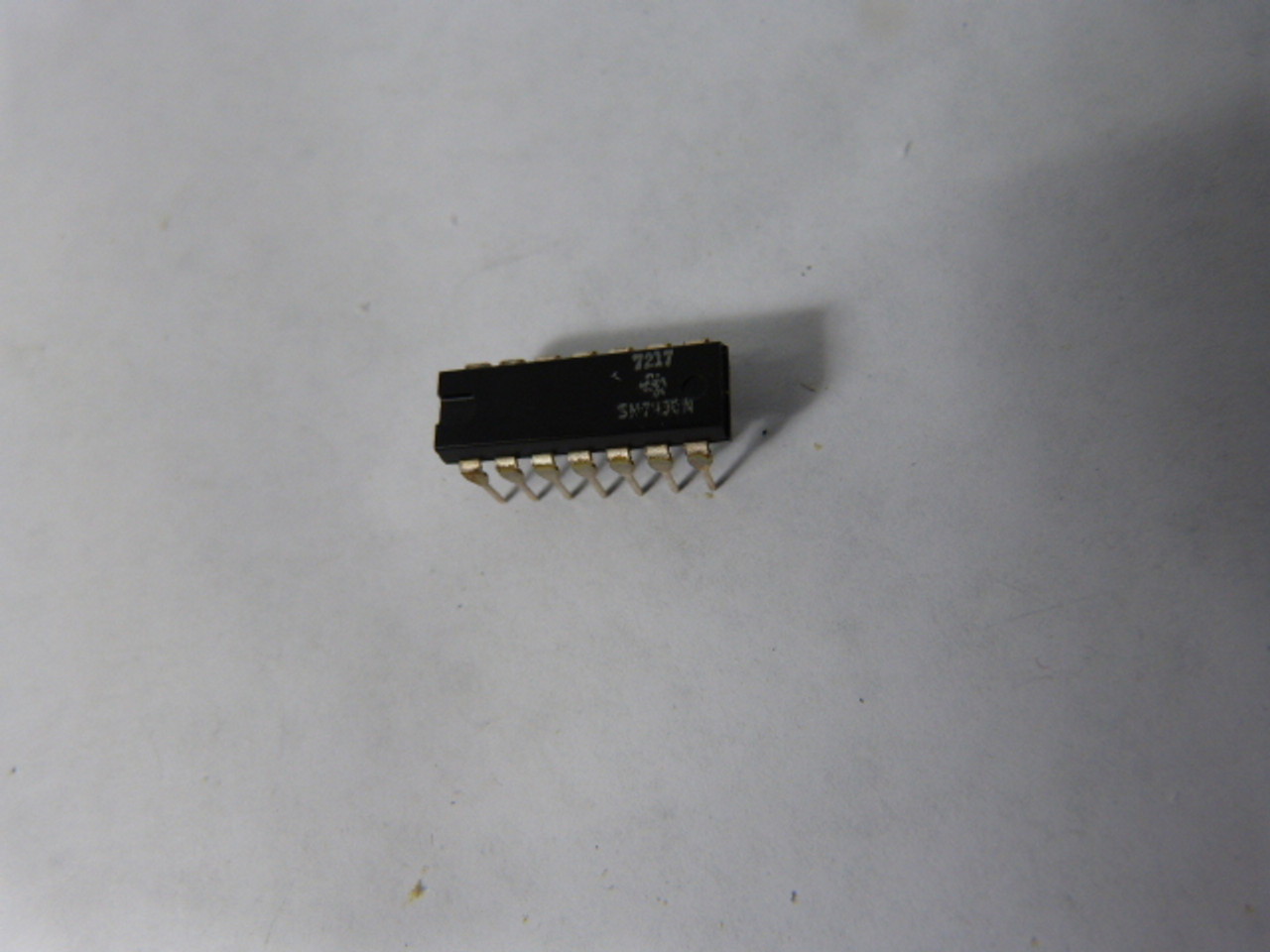 Texas Instruments SN7430N Plastic Dipped 14 Pin Integrated Circuit USED