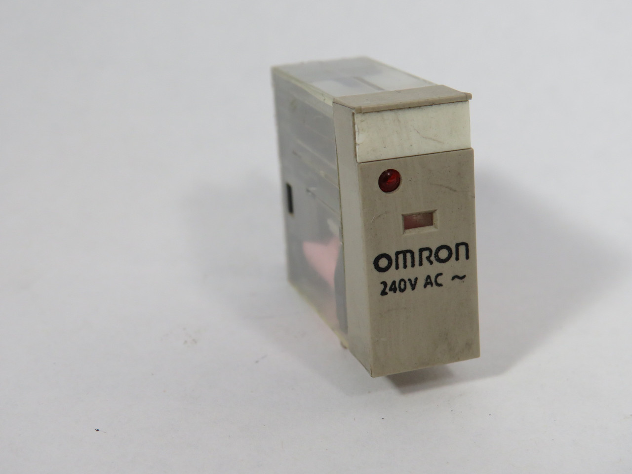 Omron G2R-2-SN-AC240(S) General Relay 240VAC 5A@250VAC/30VDC 8-Blade USED