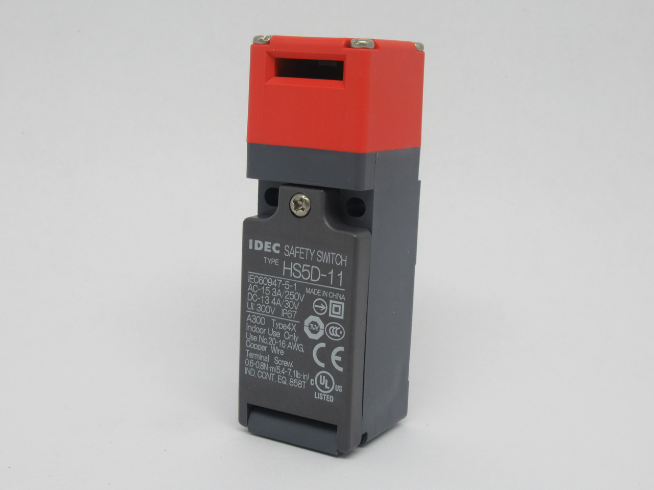 IDEC HS5D-11RN Safety Switch 1NC/1NO 3A@250VAC 4A@30VDC NEW