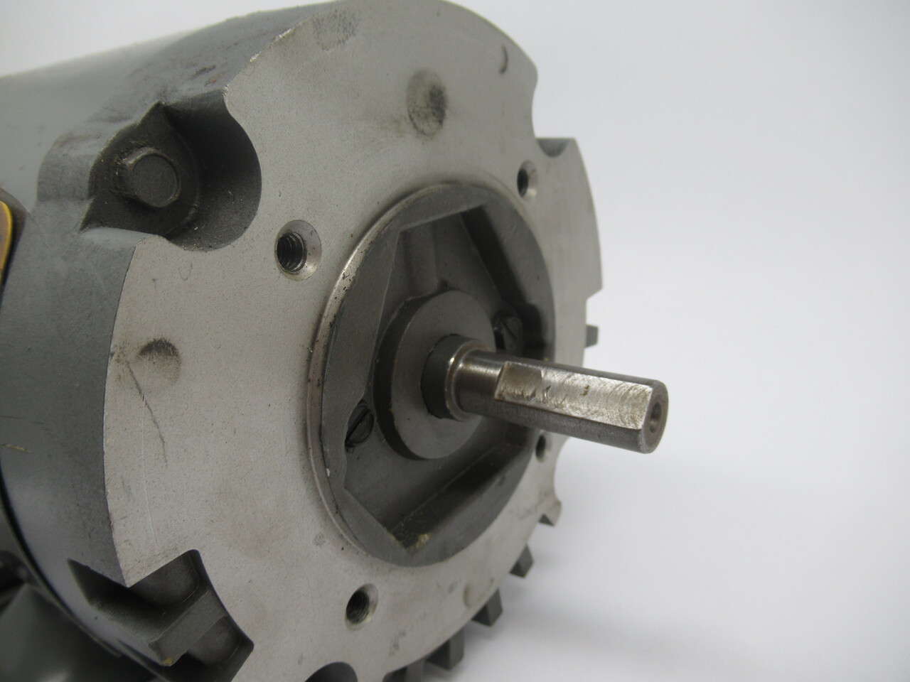 Baldor .5HP 3450RPM 575V 48 TEFC 3Ph .8A 60Hz USED