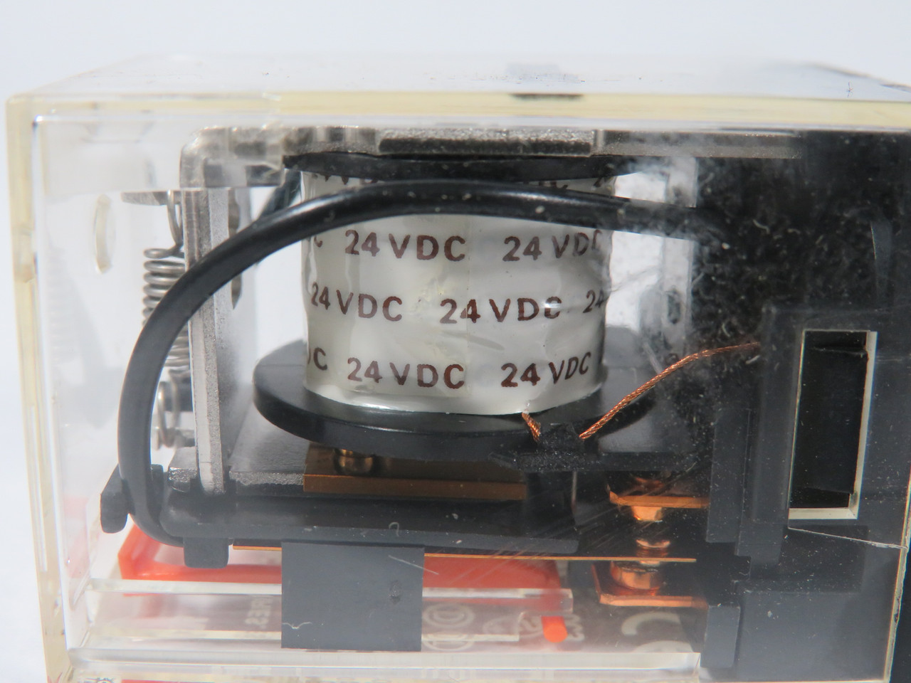 Omron MK2P-I-DC24 Plug-In Relay 24VDC 7/10A 8-Pin USED