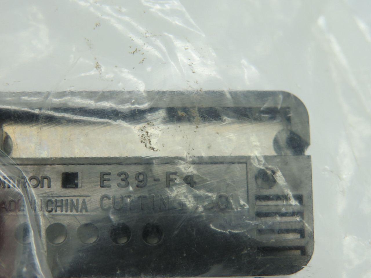 Omron E39-F4 Fiber Optic Cutting Tool with Screws NWB