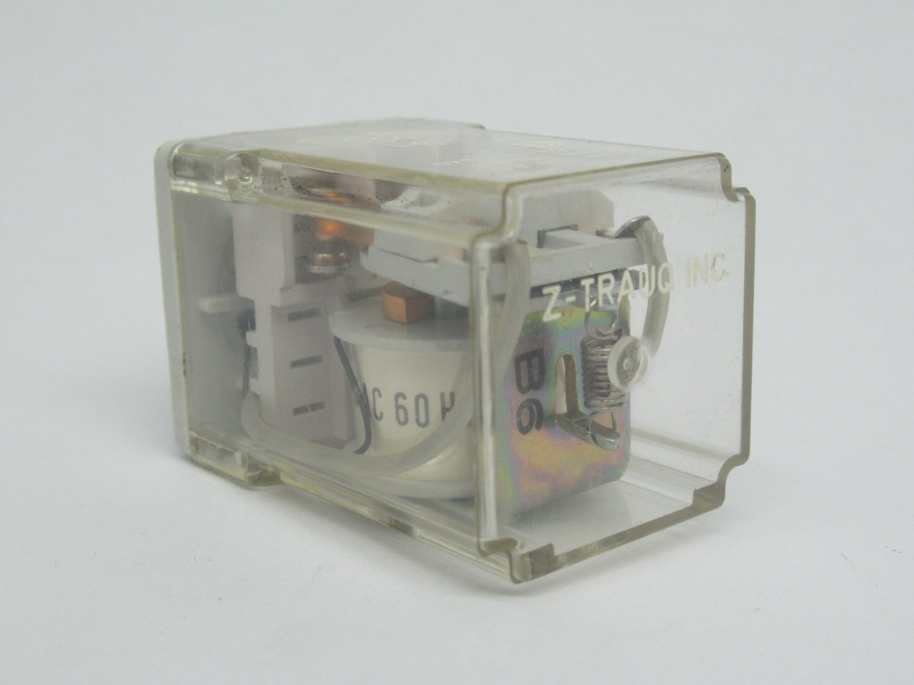 Z-Trauq R15-2PDT Plug-In Relay 24VAC 60Hz 10A@250VAC 8-Pin USED