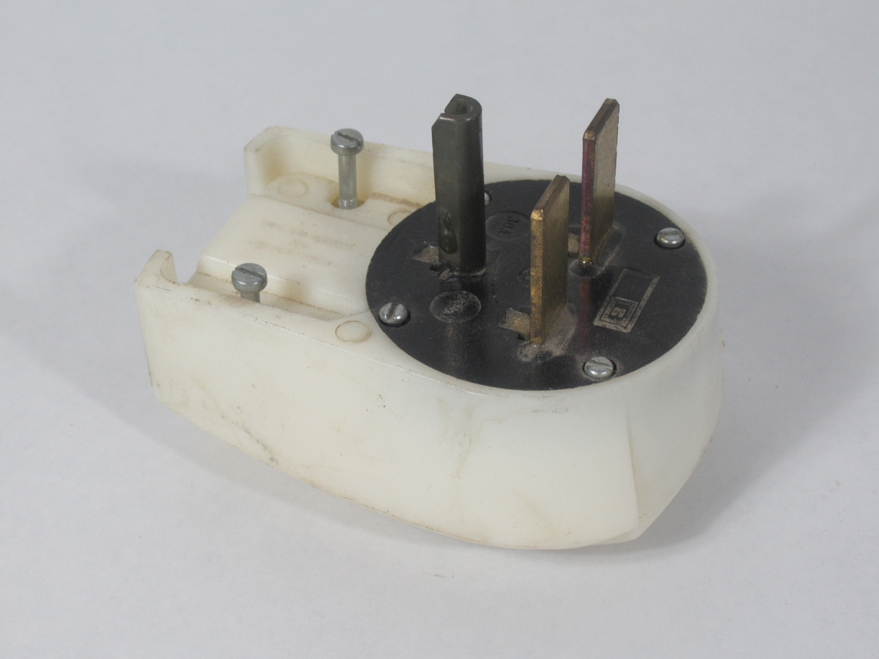 Bryant 9630ANP Nylon Angle Plug 30A 250V 3W 2P SHELF WEAR USED