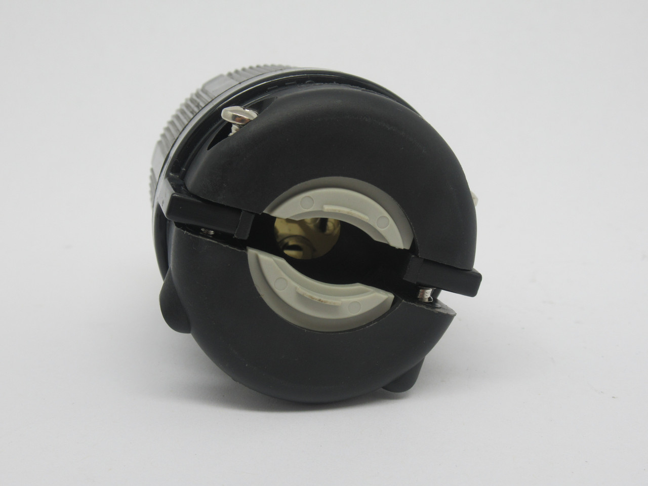 Cooper L1420P Turnlock Plug 20A 125/250V 4W 3P USED