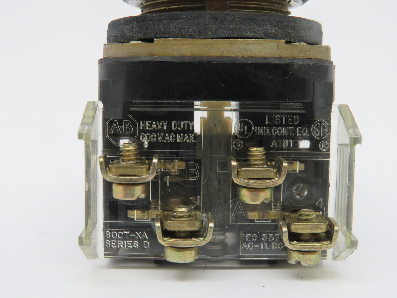 Allen-Bradley 800T-A1A Series T Push Button 1NO 1NC Green COSMETIC DMG USED