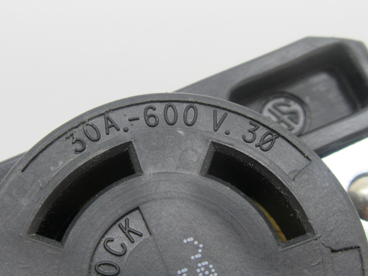 Cooper CWL1730R Hartlock Locking Receptacle 30A 600V 4W 3P USED