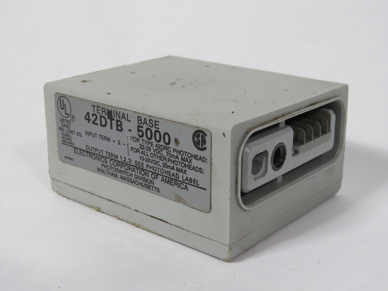 Electronics Corporation 42DTB-5000 Photoswitch Base 22-28VDC SHELF WEAR USED