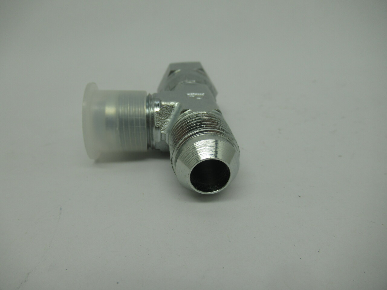 Parker 063T-8-8 Swivel Nut Run Tee 1/2" End Size Lot of 4 NWB