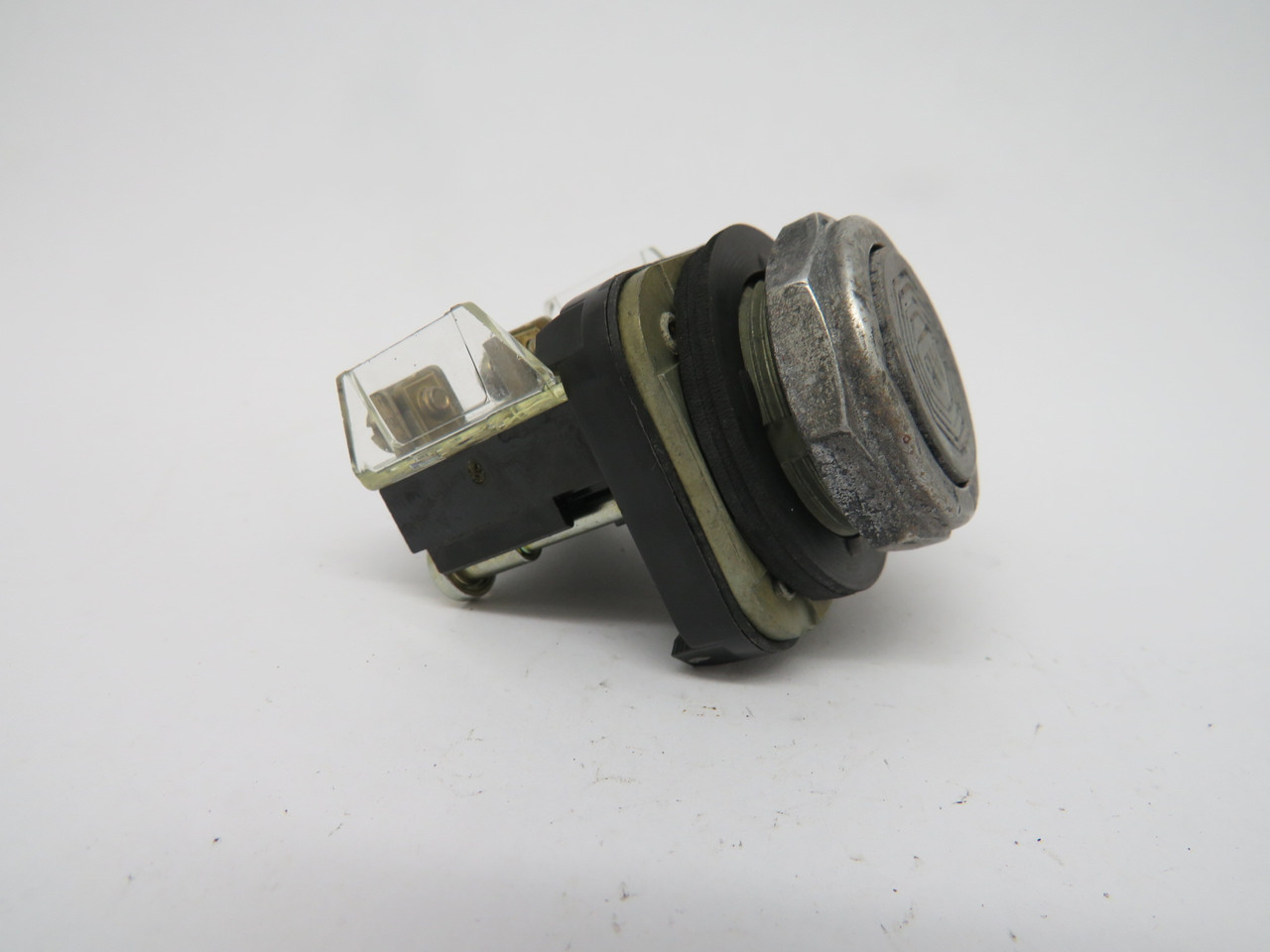 Allen-Bradley 800T-A4A Series T Push Button 1NO 1NC Gray SHELF WEAR USED