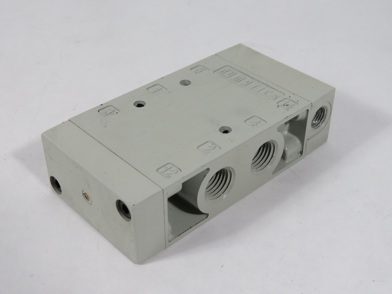 Numatics L22PA452O000000 Air Pilot Valve 1/4" NPT 14.5-145psig NOP