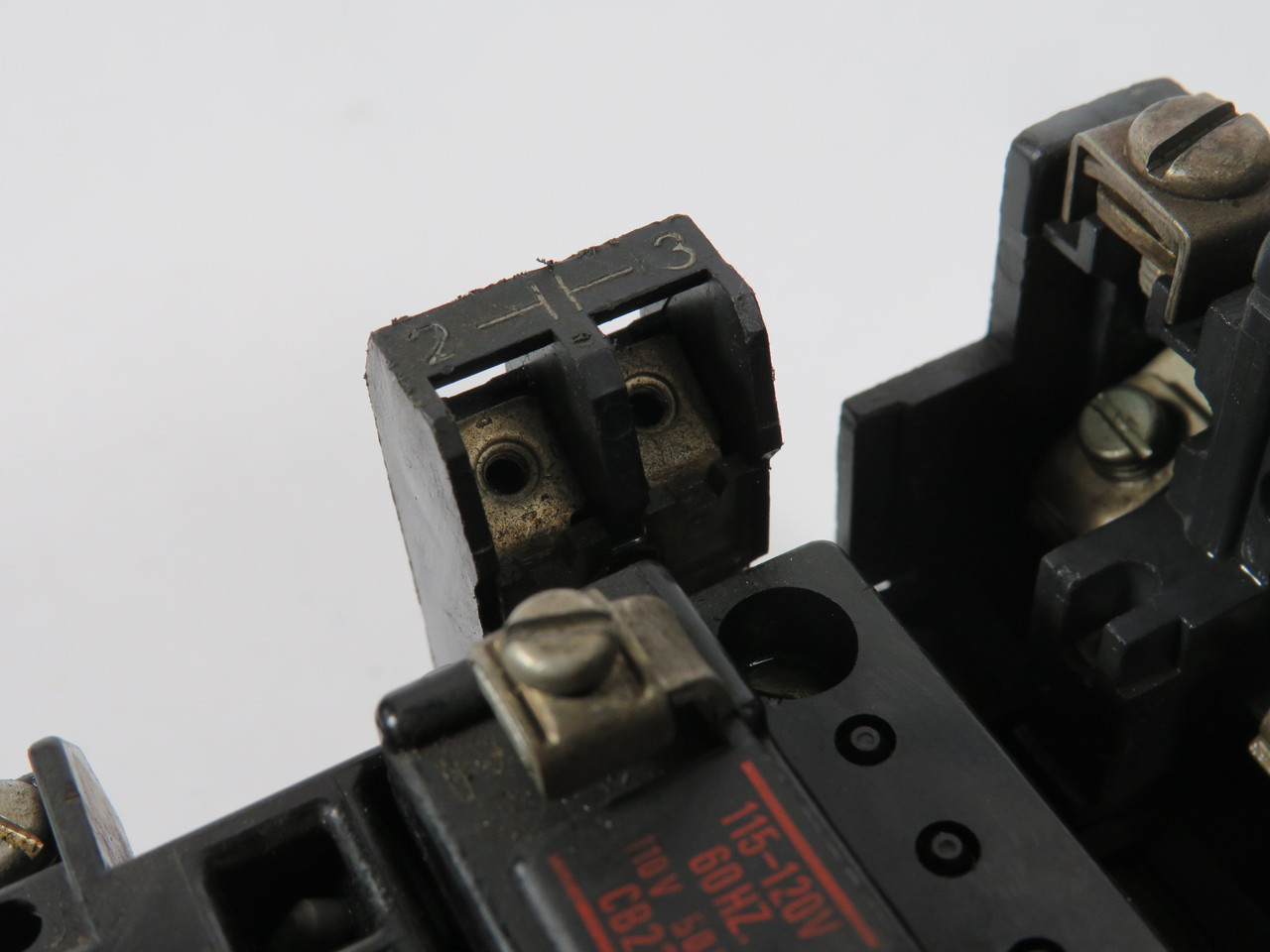 Allen-Bradley 500F-AOD93-X4 Contactor 115-120V@60Hz 18A MISSING HARDWARE USED