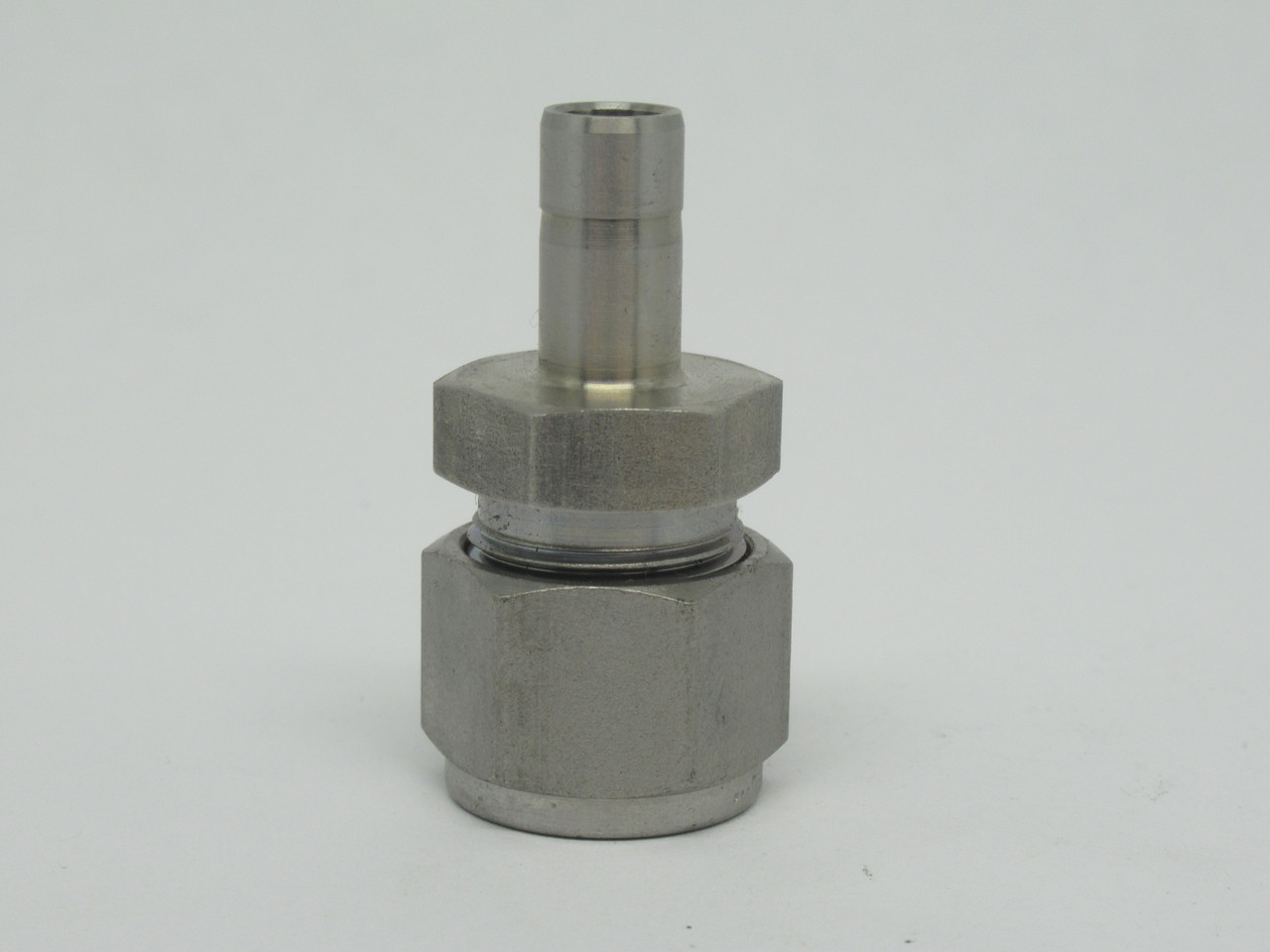 Swagelok SS-6-TA-1-8RS Tube Fitting Adapter 3/8" Tube x 1/2" Male ISO NOP