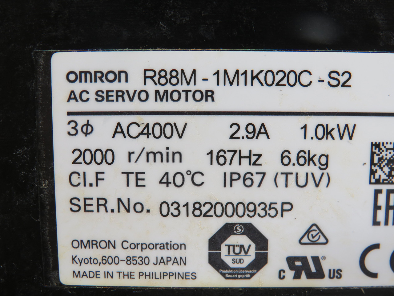 Omron R88M-1M1K020C-S2 AC Servo Motor 1kW 2000rpm 400VAC TE 3Ph 2.9A 167Hz NEW