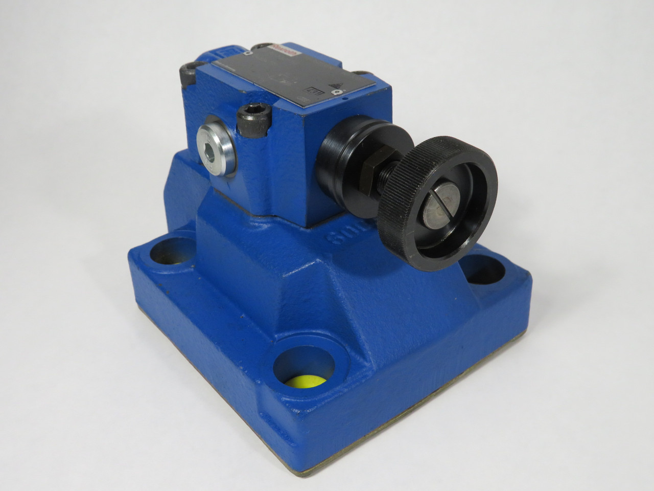 Rexroth R900598190 Pressure Relief Valve DB 30-1-52/350 350bar SHELF WEAR NOP