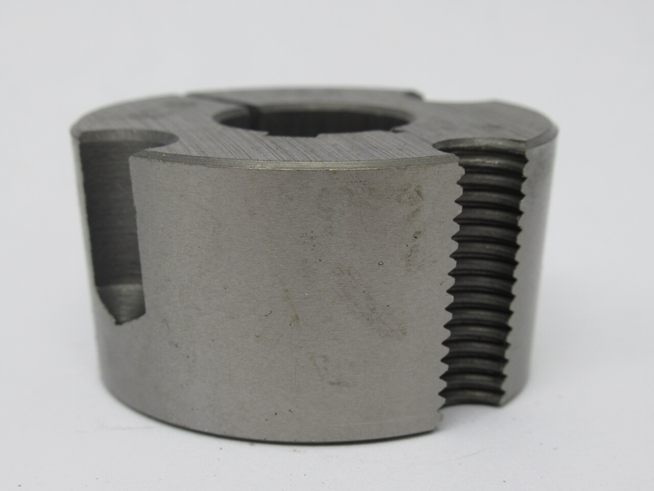 Generic 1210-3/4 Tapered Bushing 3/4" Bore 3/16x3/32" Key 1-7/8" OD NOP