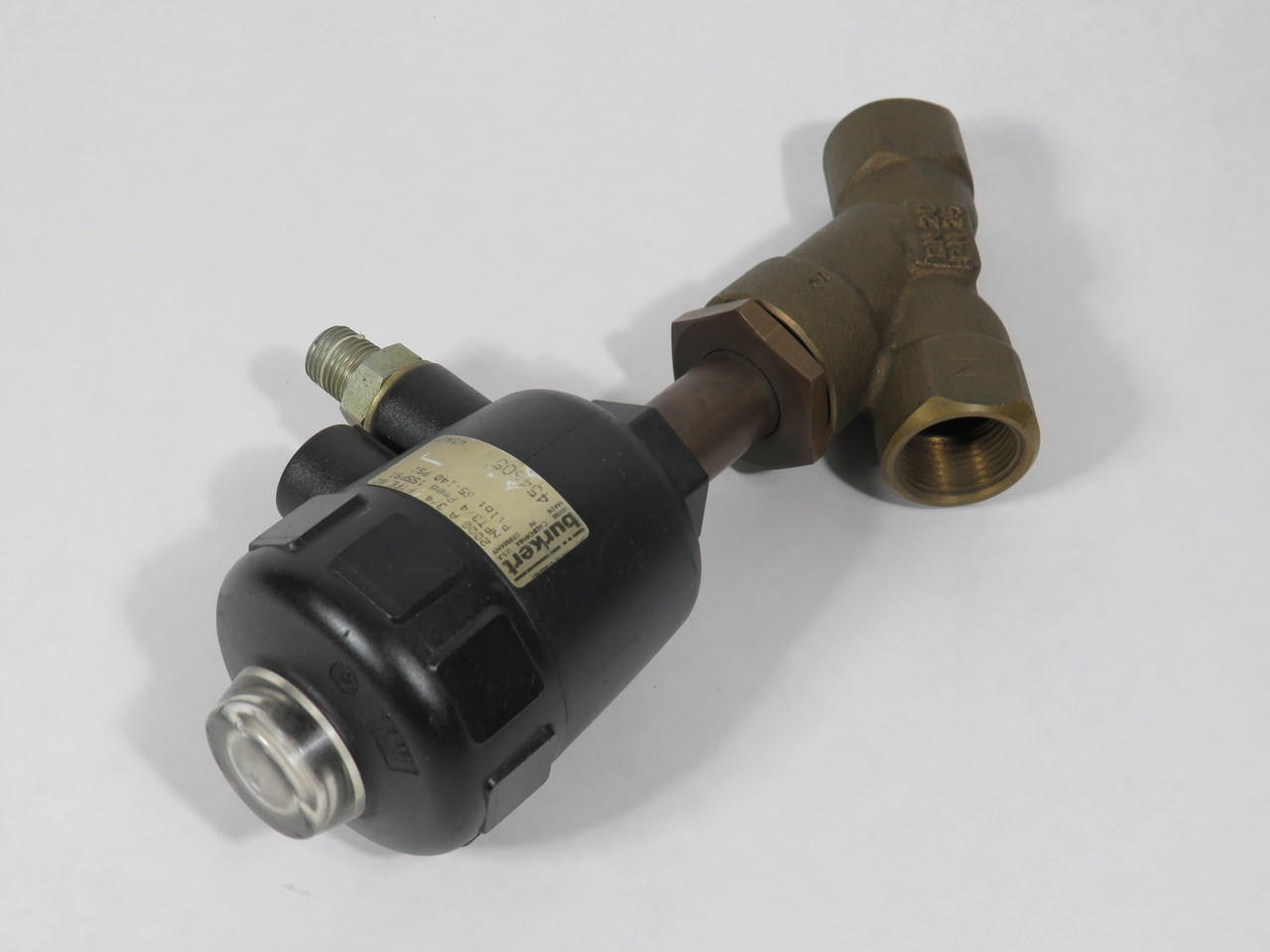 Burkert 454605 Angle Seat Valve 2000-A 3/4" NPT PTFE 155psi USED