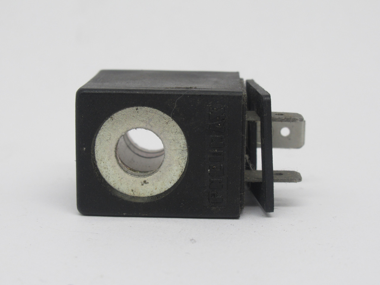 Pneumax MB39 Solenoid Coil 110V 60Hz NC USED