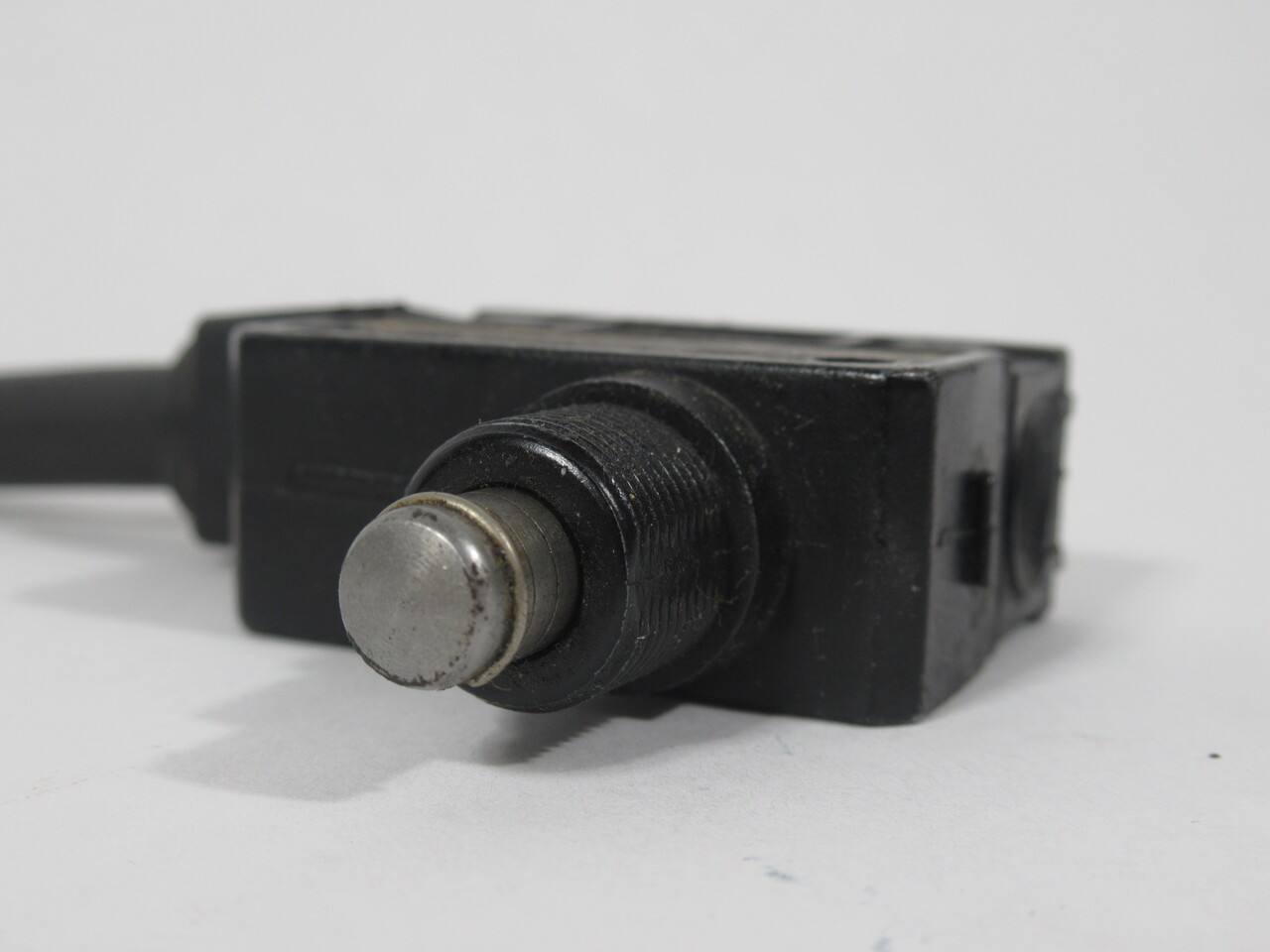 Yamatake Honeywell SL1-H Microswitch Limit Switch 5A 125-250VAC 1/10HP 29"L USED