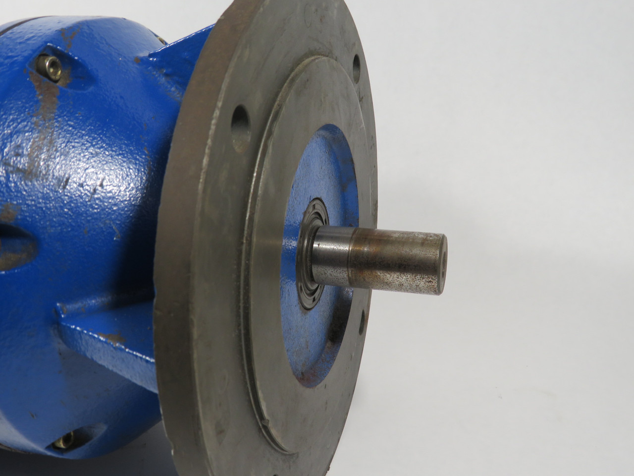 Motovario TK/020/F/D Worm Gear Reducer 594 RPM Unknown Ratio USED