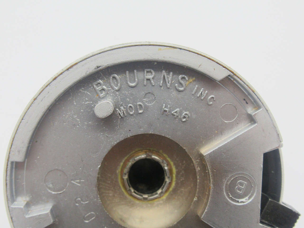 Bourns H-46-6A Turn Counting Dial 20 Turns 100 per Turn 0.25" Shaft USED