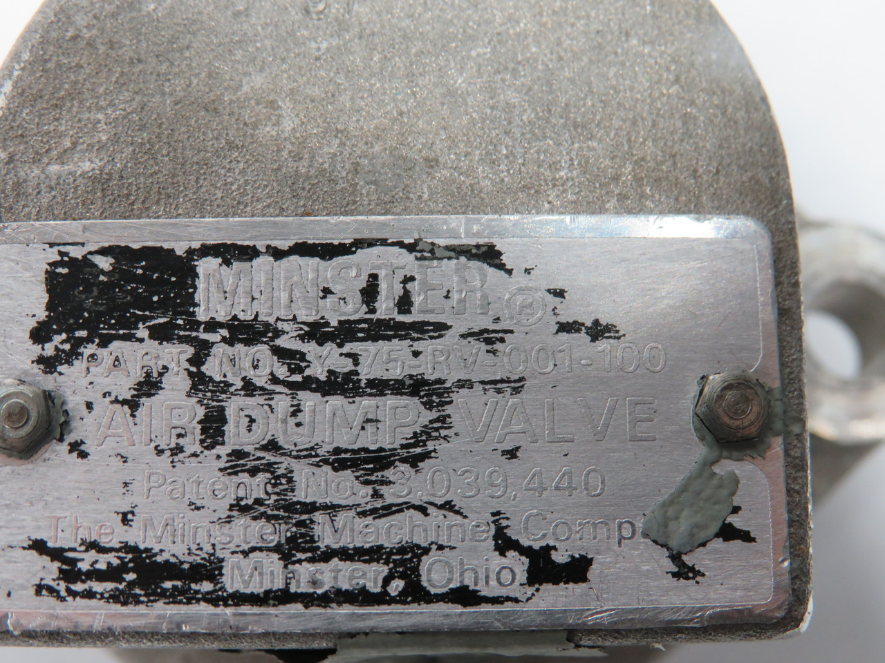 Minster Y-75-RV-001-100 Air Dump Valve COSMETIC DAMAGE USED