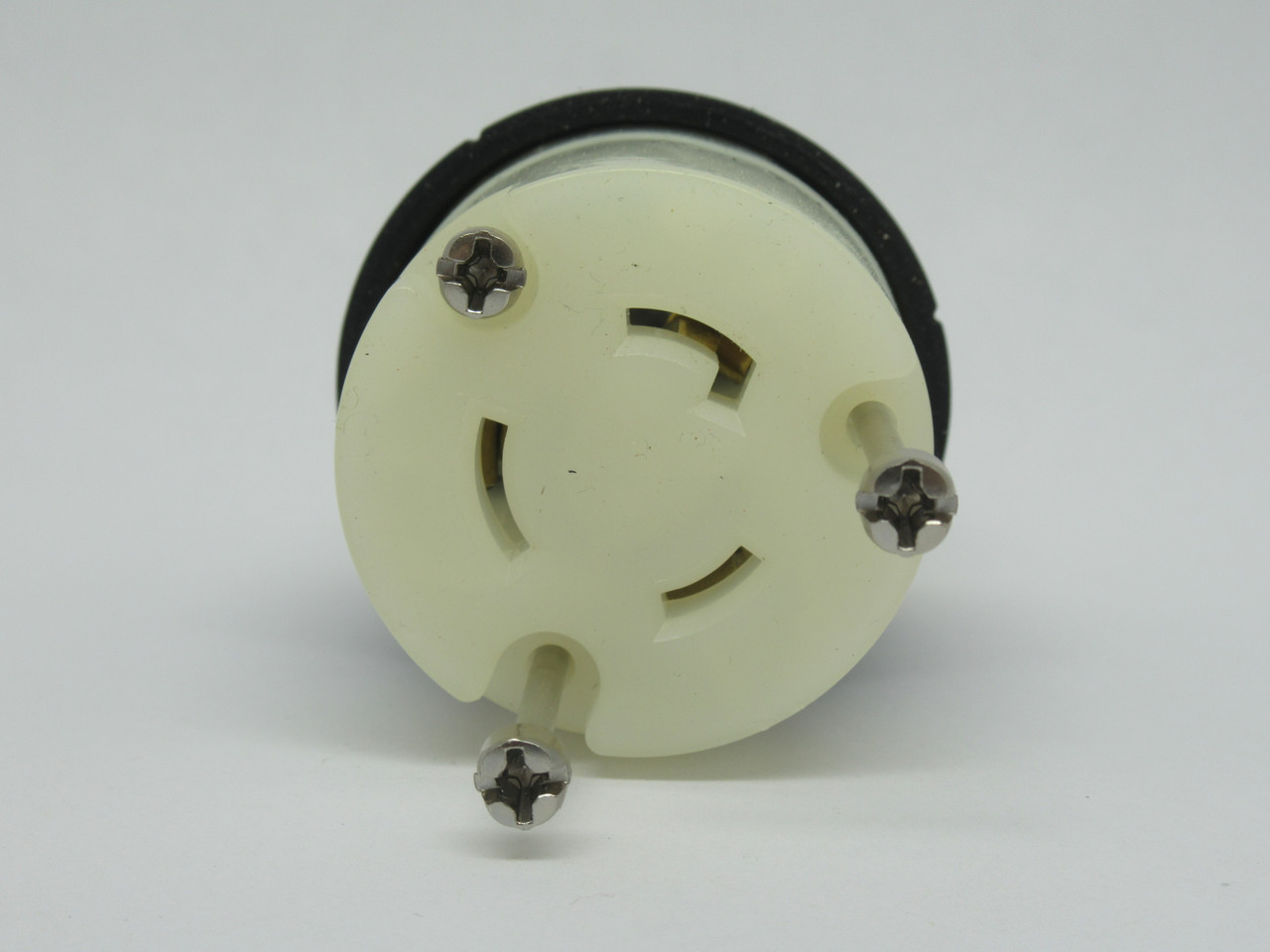 Pass & Seymour Legrand L520-C Turnlok Connector 20A 125V 3W 2P *DAMAGED BOX* NEW