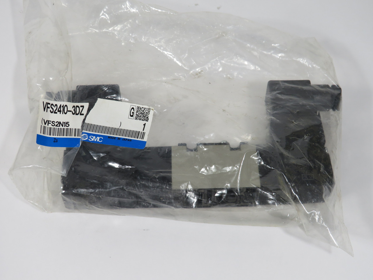 SMC VFS2410-3DZ 4/5-Port Solenoid Valve 88-132V@50Hz 94-138V@60Hz OPEN BAG NWB