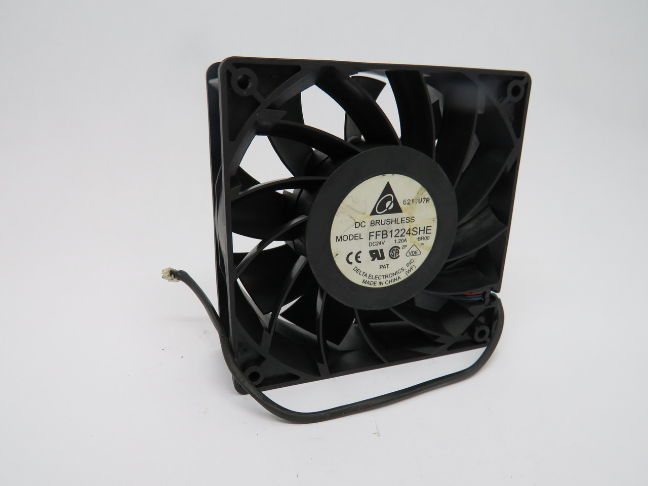 Delta Electronics FFB1224SHE DC Brushless Cooling Fan 24VDC 1.2A USED