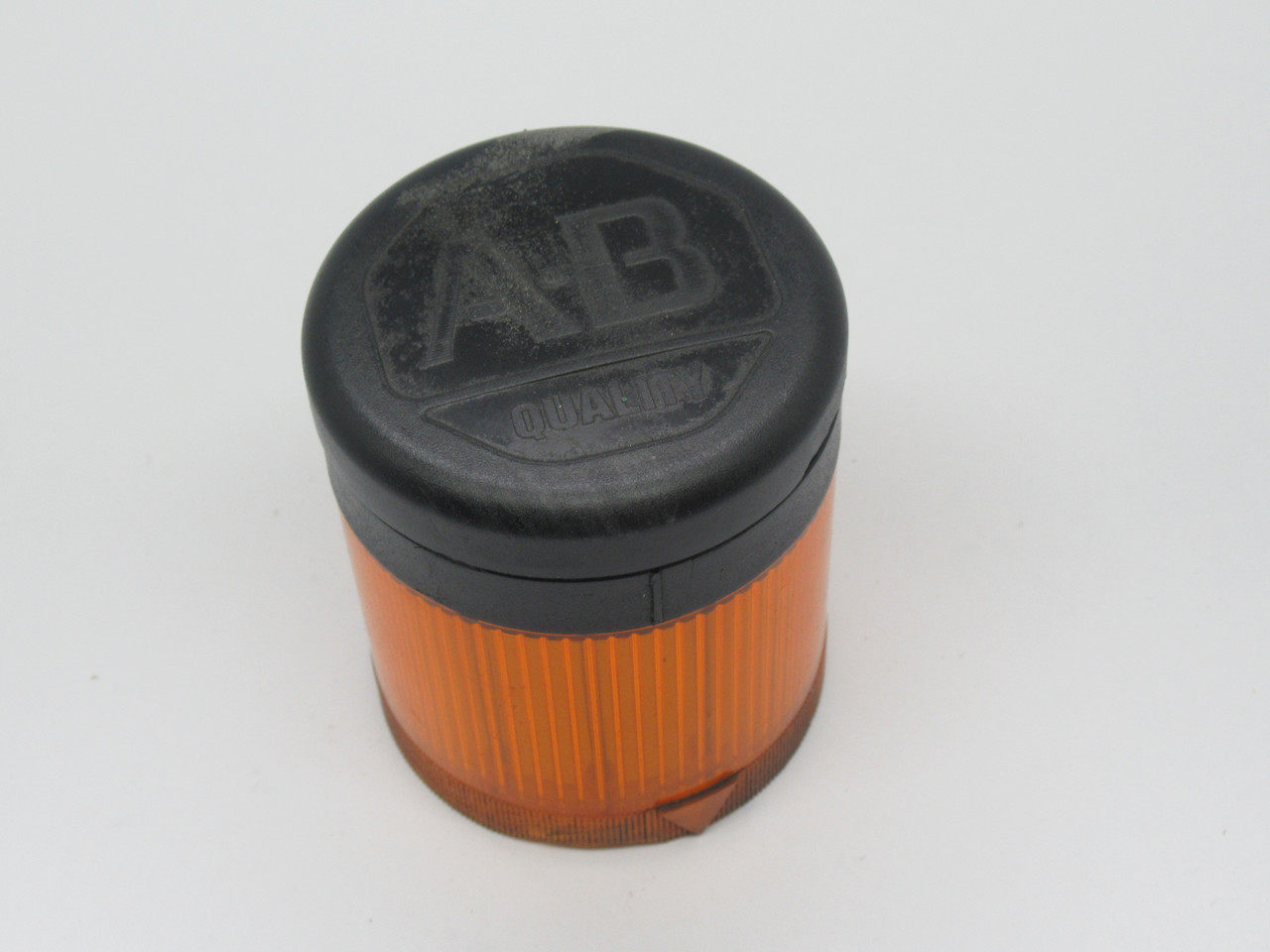 Allen-Bradley 855T-B10FN5 Stack Light w/ Cover 120V 58mA 120V COSMETIC DMG USED