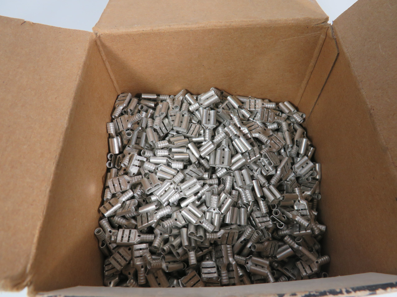 Panduit D14-250B-M Disconnect Terminal 0.250-0.032 Tab 16-14 Wire Lot of 945 NEW