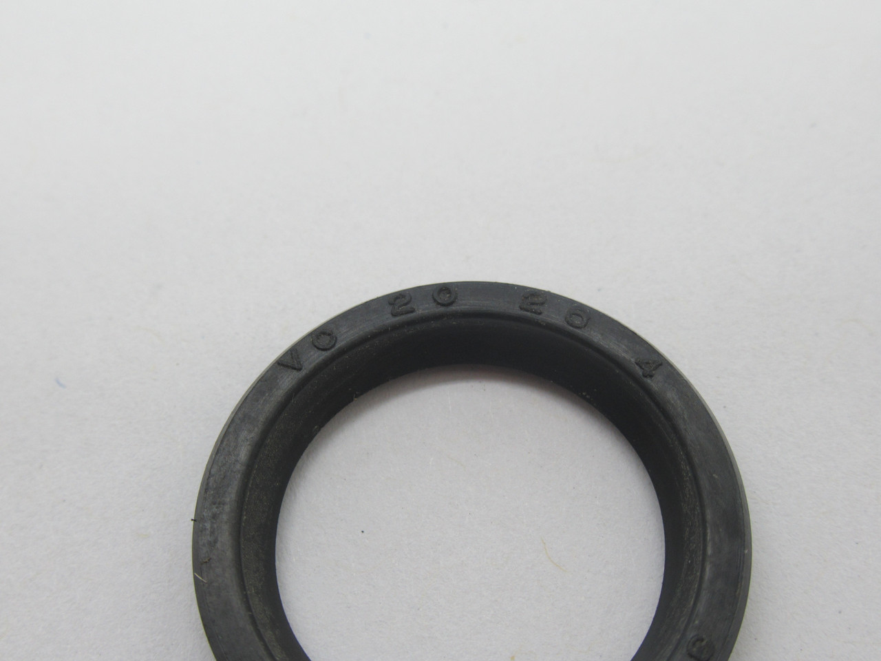 NAK VC-20-26-4 Oil Seal 20mm ID x 26mm OD x 4mm W *LOT OF 10* NOP