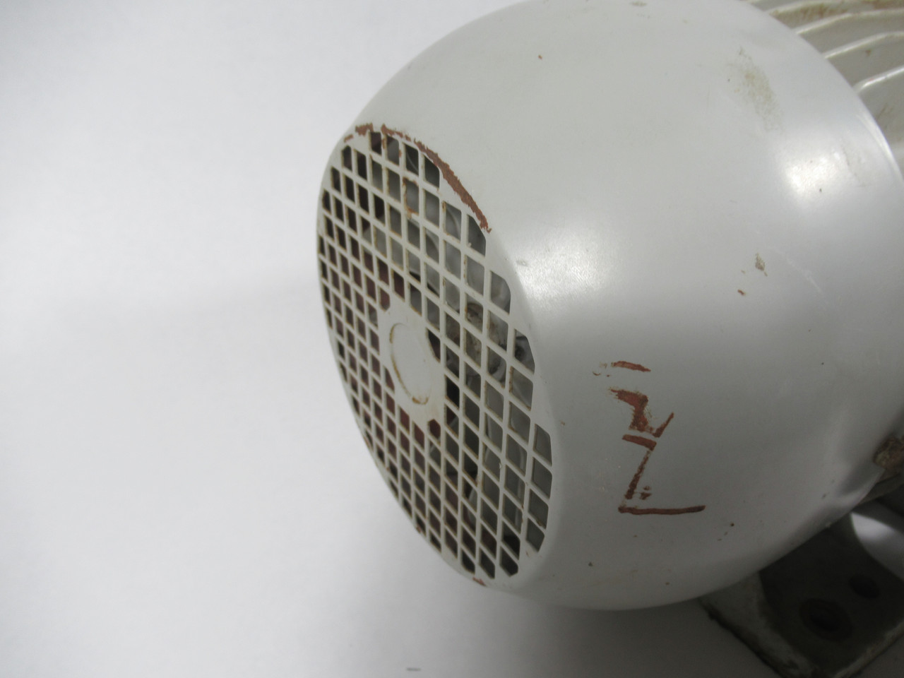 Weg 5.0HP 1720RPM 575V TEFC 3Ph 5.20A 60Hz RUST USED