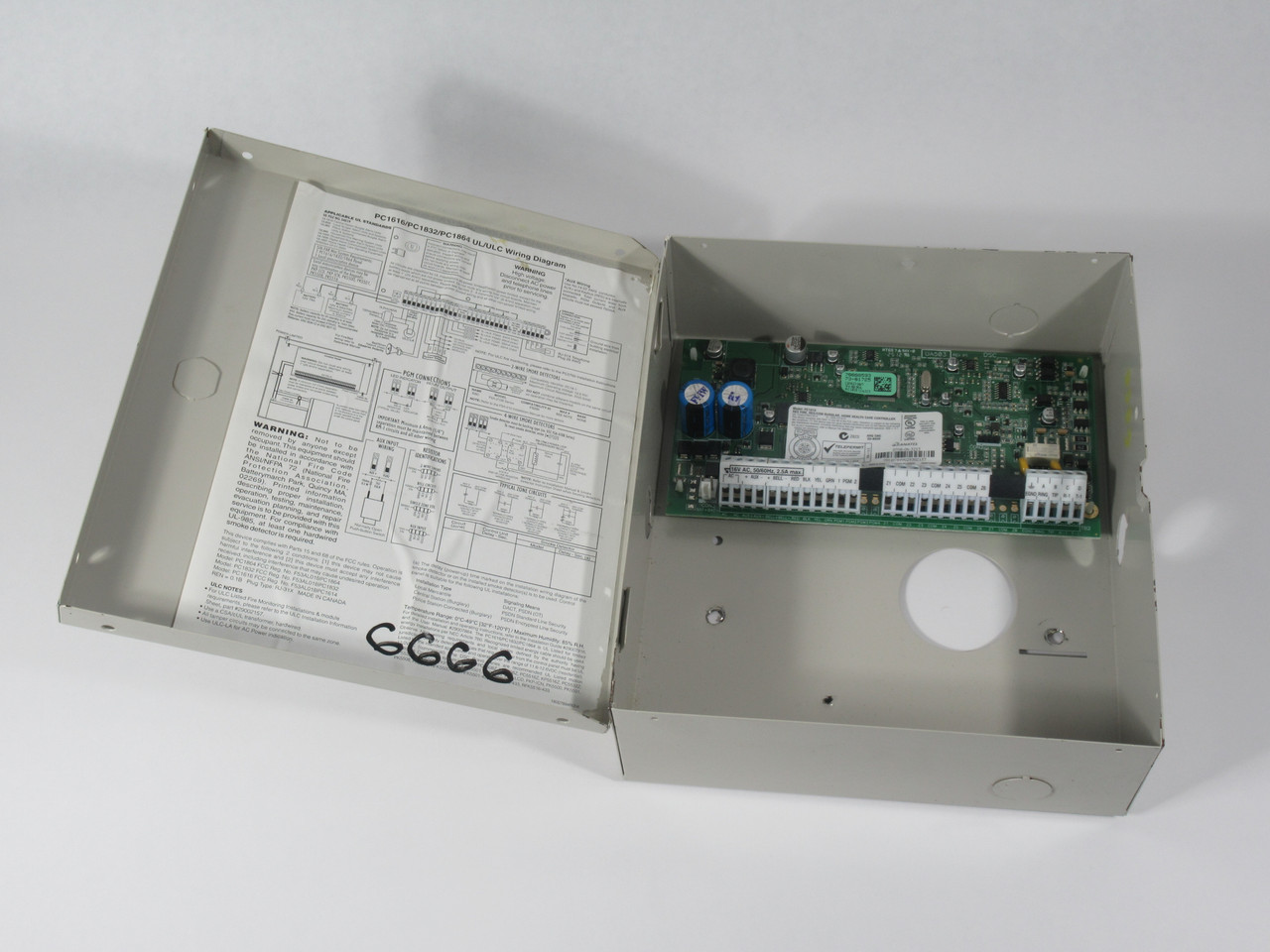 Digital Security Controls PC1616 Power Series Security Control Panel 16.5V USED