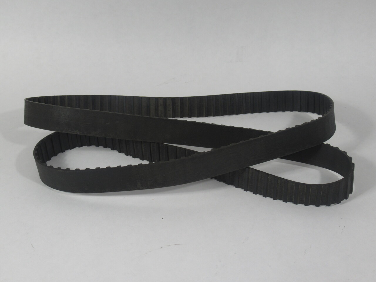 Gates 600L100 Powergrip Timing Belt 60" L x 1" W x 0.375" P NOP