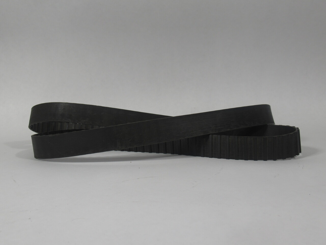 Gates 600L100 Powergrip Timing Belt 60" L x 1" W x 0.375" P NOP
