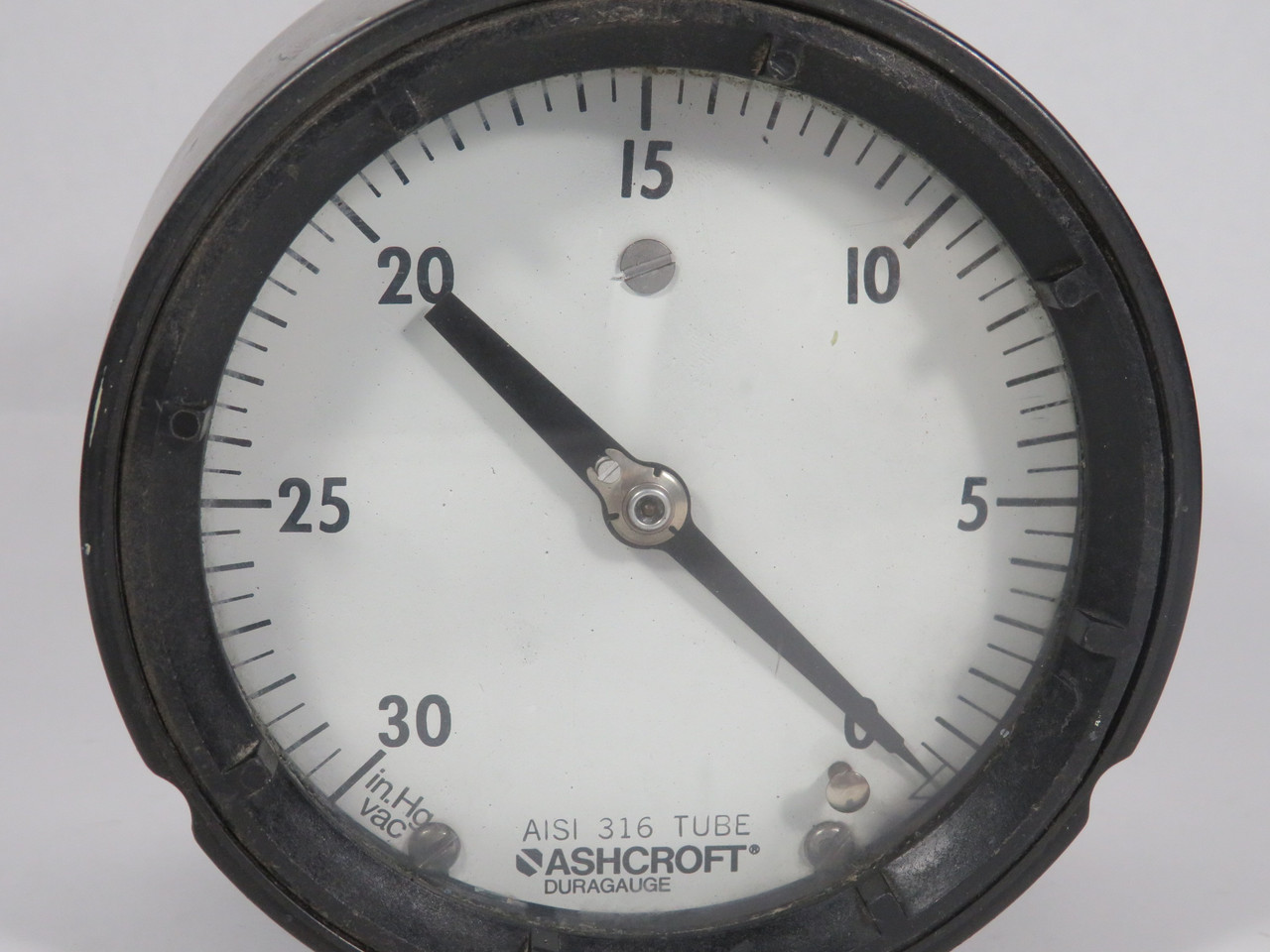 Ashcroft 45-1279SS-04B-30IMV Duragauge Pressure Gauge 30"HG VAC-0 4.5" USED