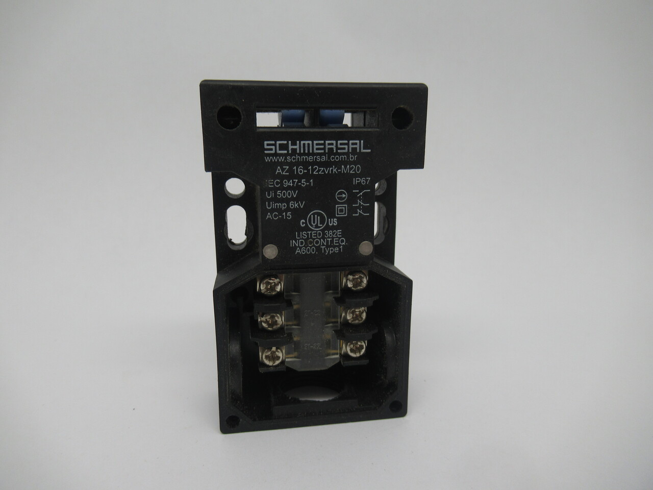 Schmersal AZ16-12ZVRK-M20 Safety Switch 500V 6kV *Missing Cover* USED