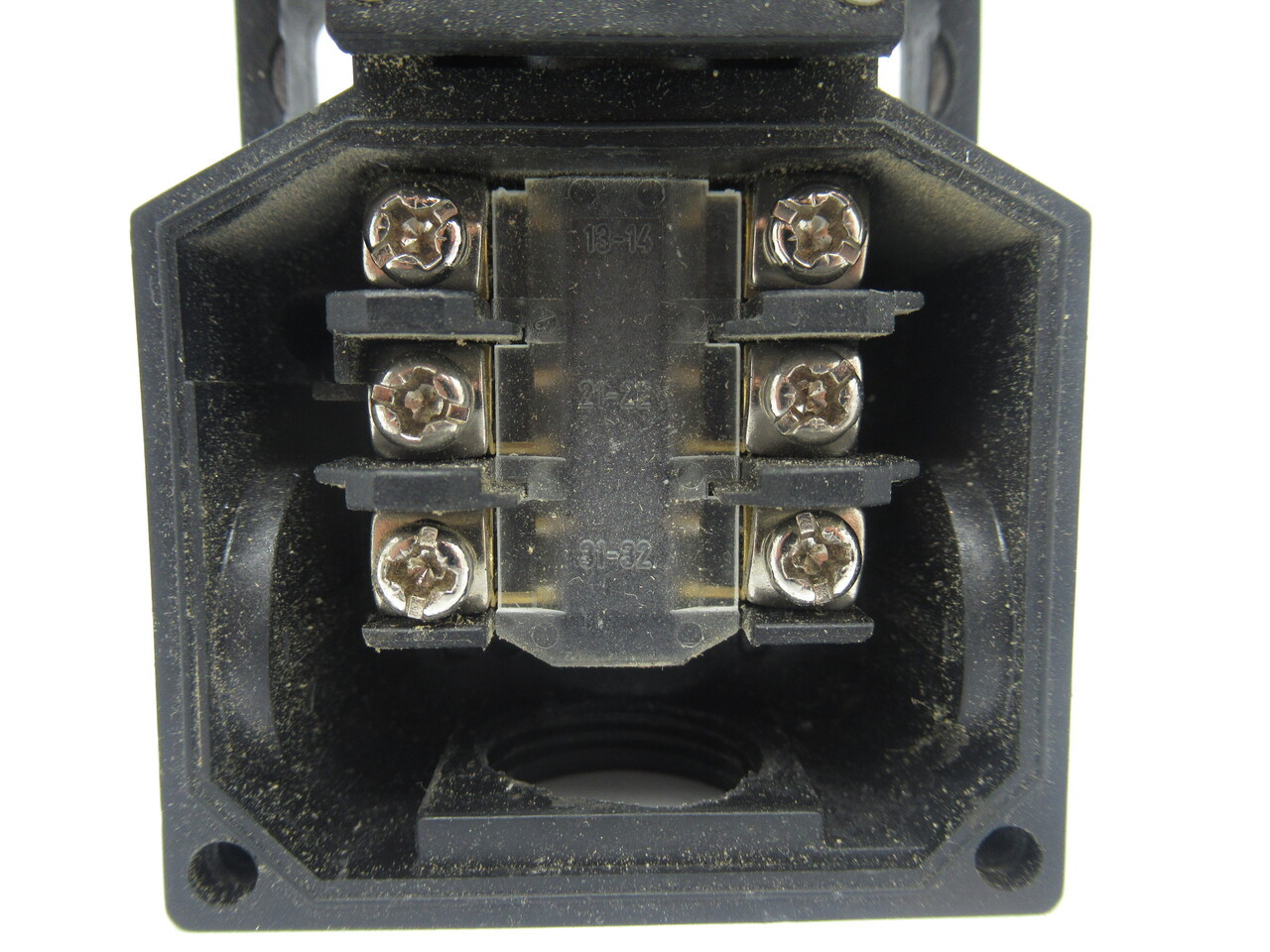 Schmersal AZ16-12ZVRK-M20 Safety Switch 500V 6kV *Missing Cover* USED