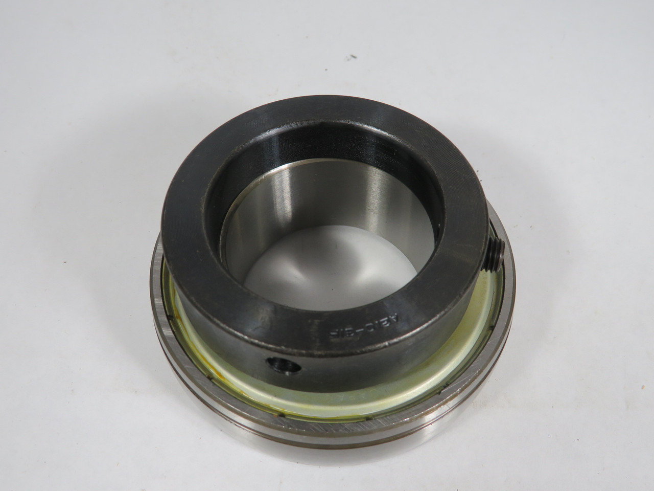 FYH SA210-31FP9 Pillow Block Bearing Insert w/Collar 1-15/16" Bore *BOX DMG* NEW