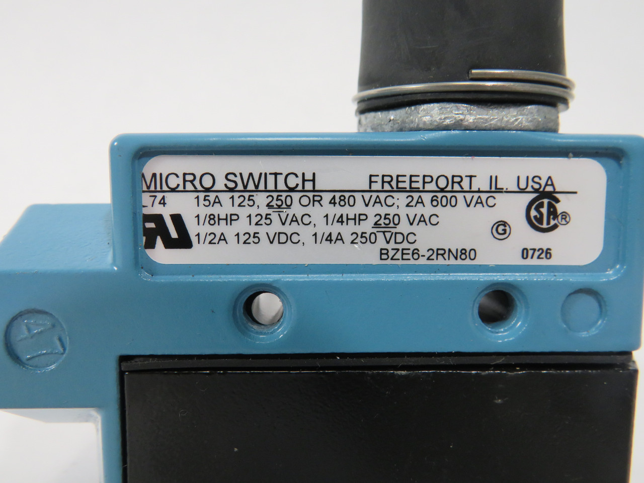 Microswitch BZE6-2RN80 Roller Plunger Limit Switch SHELF WEAR NOP