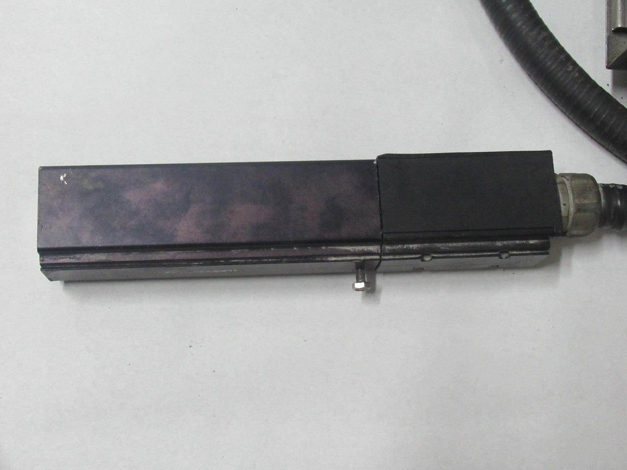 Domino A100 Continuous Inkjet Printer *NO INK RESERVOIRS* *NO KEY* AS IS